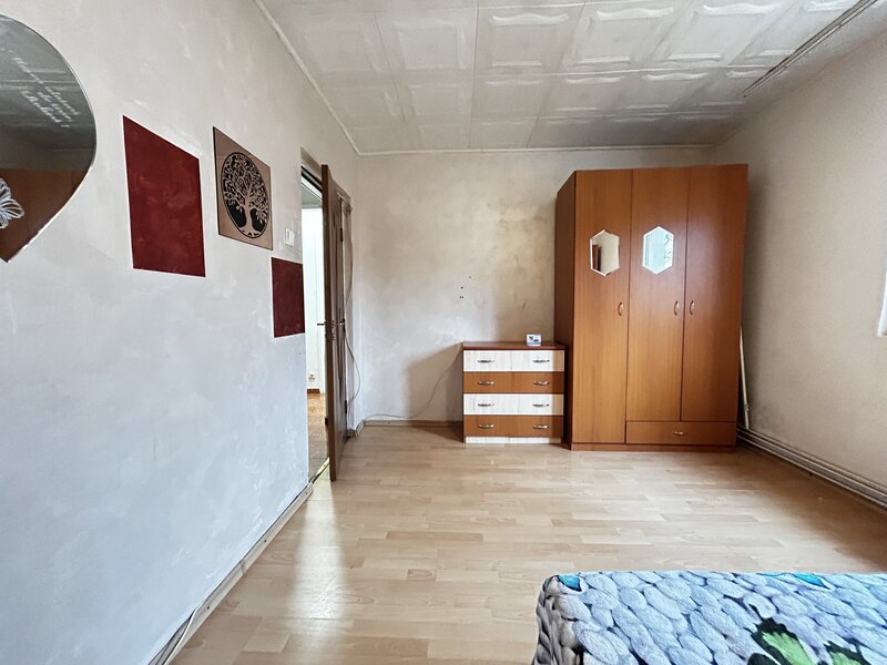 Dristor, Fizicienilor, Penny, centrala proprie,